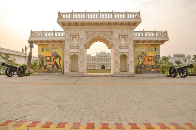 Kairvi Fort Resort Moradabad Eksteriør bilde